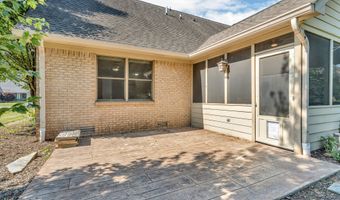 6686 Woodcrest Dr, Avon, IN 46123
