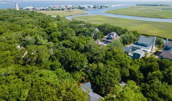 114 N Bald Head Wynd, Bald Head Island, NC 28461