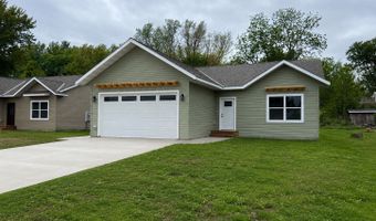 820 Spark Ave, Albert Lea, MN 56007