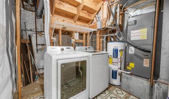 11304 SOUTHLAKES Dr, Bowie, MD 20721