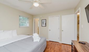 5 Whitewood Ct, Beech Grove, IN 46107