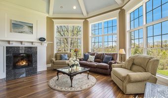 2674 Montreux Hills Ct, Ada, MI 49301