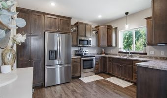 2292 Saint Andrews Dr, Altoona, WI 54720