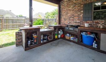 405 Woodburn Ln, Berwick, LA 70342