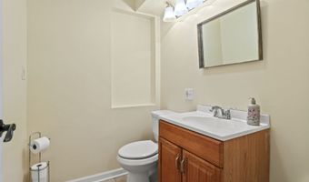 816 E Mayfair Rd, Arlington Heights, IL 60005