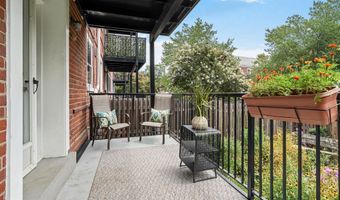 3050 S BUCHANAN St S A2, Arlington, VA 22206