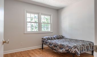 606 John Mcqueen Rd, Aberdeen, NC 28315