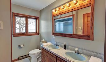 1360 Windmill Point Rd, Alburgh, VT 05440