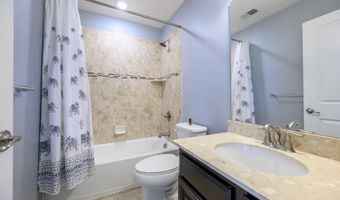 41 Gina Dr, Allentown, NJ 08501