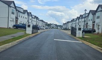 56 Auburn Hill Dr, Auburn, GA 30011