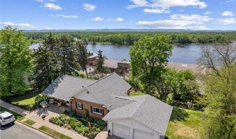 304 S 2nd St, Alma, WI 54610