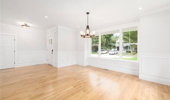 55 Dolphin Ave, Jamestown, RI 02835