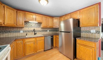 2013 E Sylvan Cir, Brandon, SD 57005
