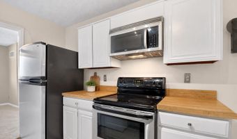 7420 WESTLAKE Ter B-1406, Bethesda, MD 20817