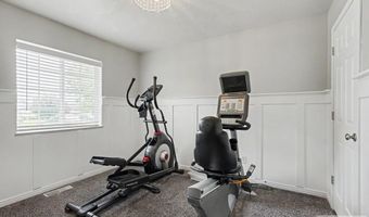 5343 Barton Ct, Ammon, ID 83406