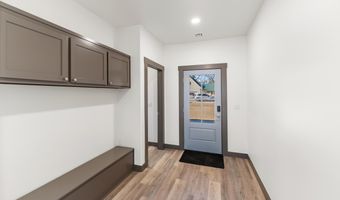 205 Lindsey Ave, Adair, OK 74330