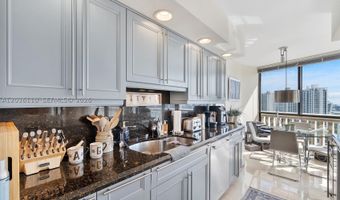 1000 W Island Blvd 2307, Aventura, FL 33160