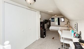 412 E Gray St, Des Moines, IA 50315