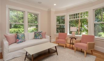 36 Bull St, Newport, RI 02840