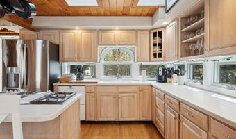 54 Stone Tree Rd, Arrowsic, ME 04530