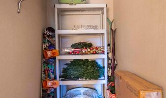 547- B KING St 17B, Basye, VA 22810