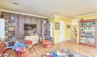 817 NE Wayne Ave Ave 817, Abingdon, VA 24210