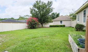 605 Plantation Dr, Adel, GA 31620