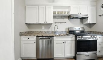6613 10TH St A2, Alexandria, VA 22307