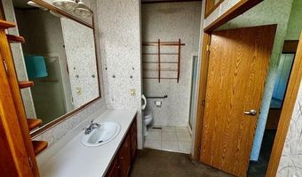 21 Brighton Rd, Athens, ME 04912
