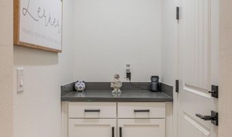 923 W YELLOWSTONE Way, Chandler, AZ 85248