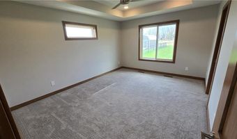 1309 18th St NE, Austin, MN 55912