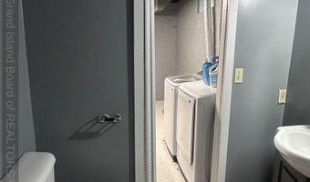 1207 8th St, Aurora, NE 68818