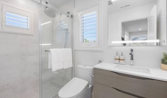 21 Ross Rd, Alameda, CA 94502