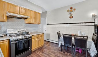 98 W 49TH St, Bayonne, NJ 07002