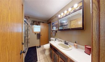 1825 Bayview Dr, Albert Lea, MN 56007