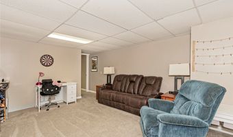 565 Walnut Ridge Trl, Aurora, OH 44202