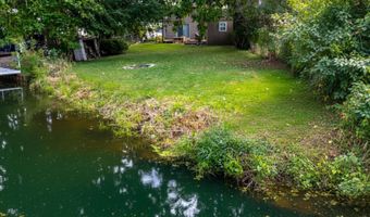 39450 N Circle Ave, Antioch, IL 60002