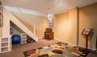 2403 Guenever Ct, Altoona, IA 50009