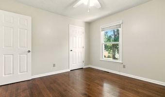 200 Pine Brg, Alpharetta, GA 30022