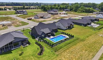 2100 Golfview Dr, Auburn, IN 46706