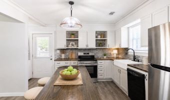 110 FAIRVIEW St, Bastrop, LA 71220
