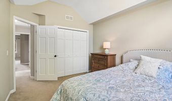 40032 N Trevino Ln, Antioch, IL 60002