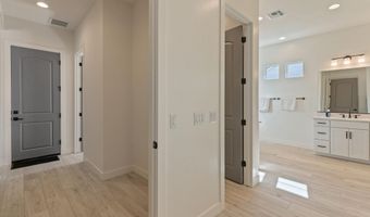 4236 E Whisper Rock Trl E, Cave Creek, AZ 85331