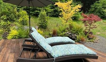 186 Lindholm Ln, Arcata, CA 95521
