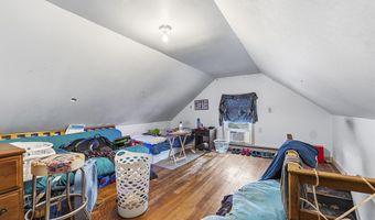 48 Drummond St, Auburn, ME 04210