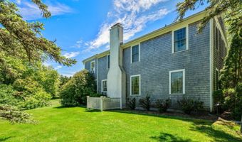 50 0 Indian Trl, Barnstable, MA 02630