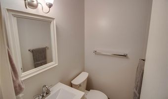 1822 Muny Vista Ct A, Alton, IL 62002
