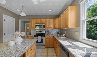 146 Alfred Drown Rd, Barrington, RI 02806