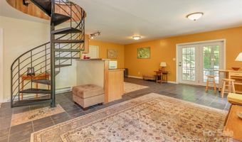 14 Shelton Branch Rd, Barnardsville, NC 28709