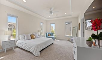 20305 SAVIN HILL Dr, Ashburn, VA 20147